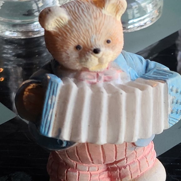 Vintage Bear Figurine - Picture 11 of 14